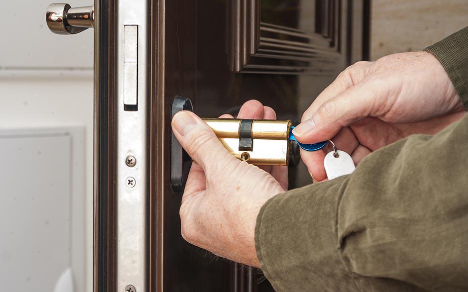 ouvrir une porte Compiègne