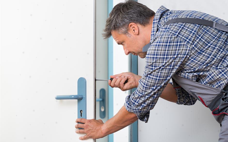 ouvrir une porte fermée à clé Vauréal